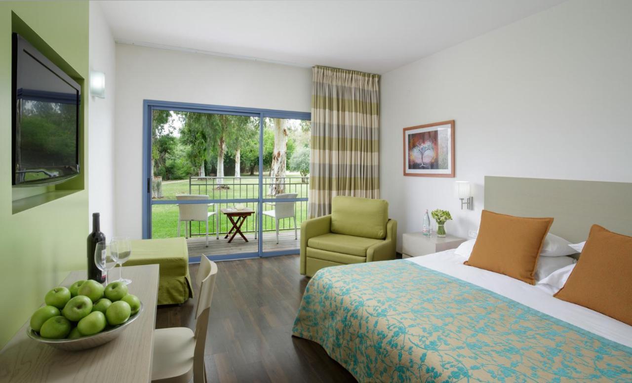 Nof Ginosar Kibbutz Hotel Exterior photo